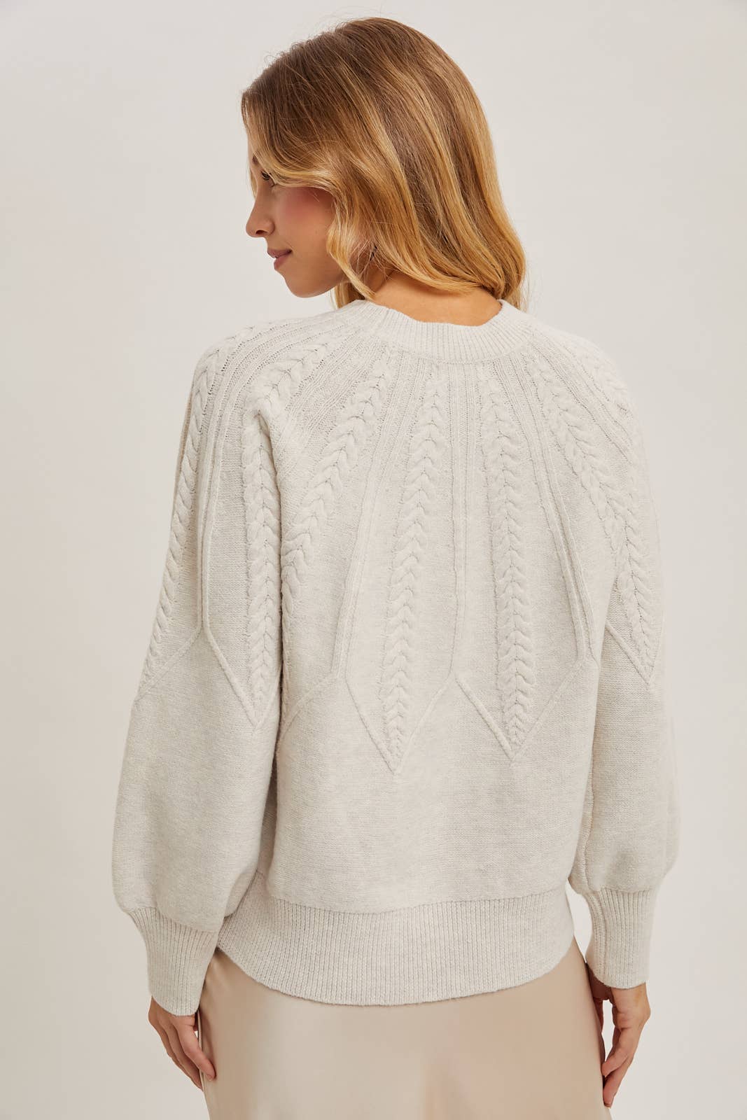 Crew Neck Oatmeal Cable Knit Sweater Small