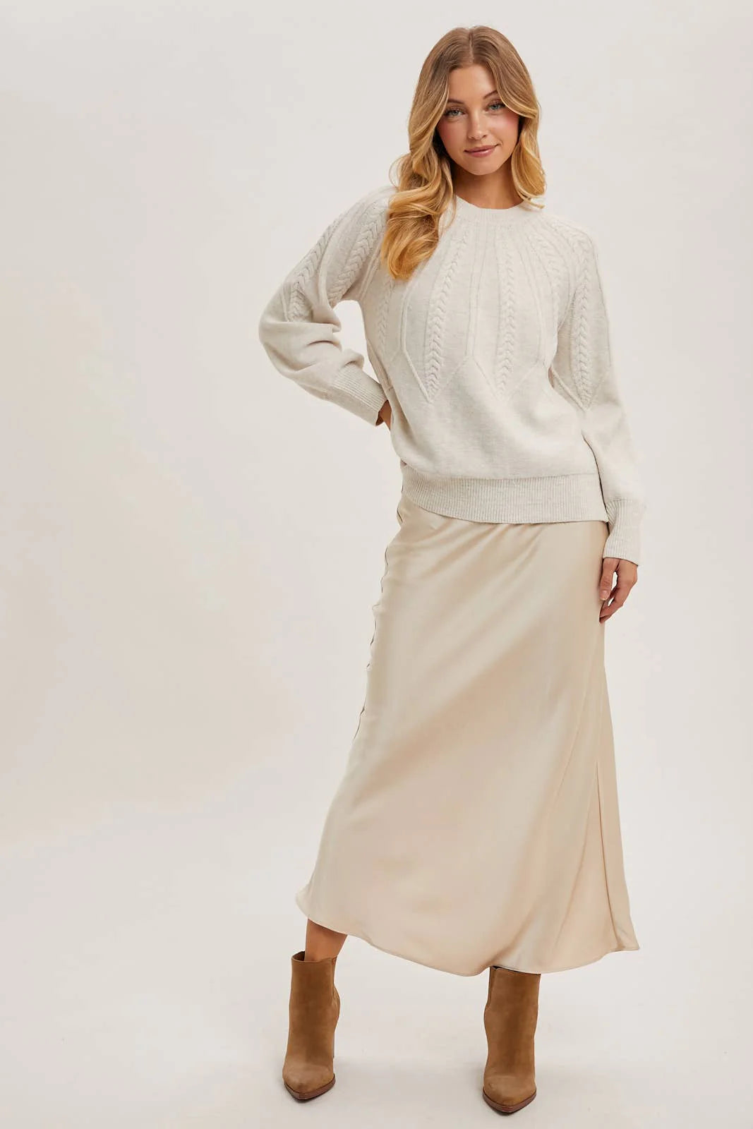 Crew Neck Oatmeal Cable Knit Sweater Small