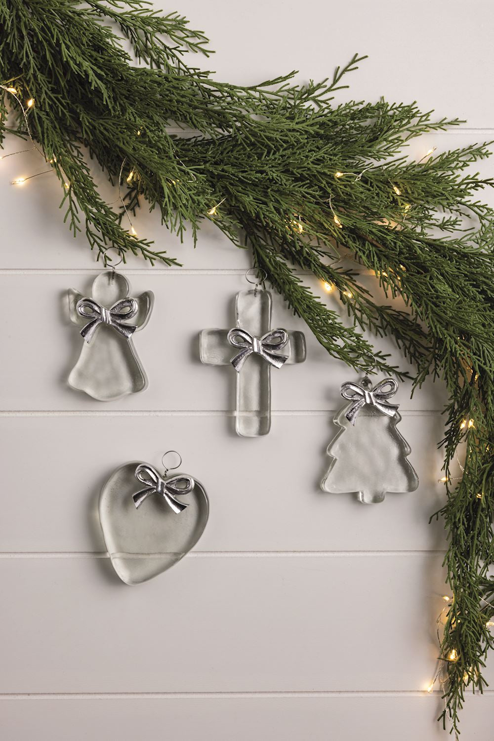 Mudpie Glass Ornament Tree w/Bow