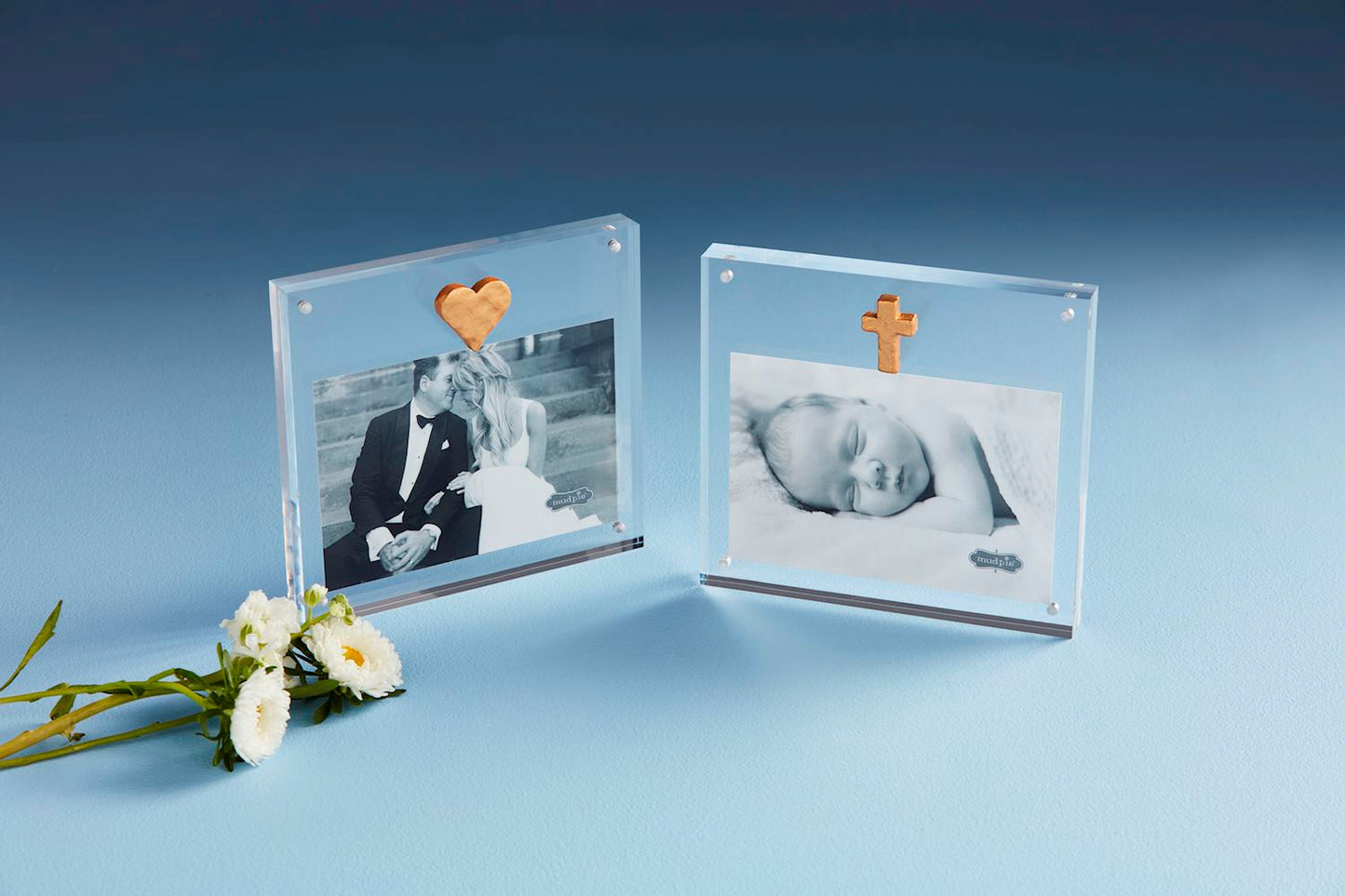 Mudpie Acrylic Frame with Gold Heart