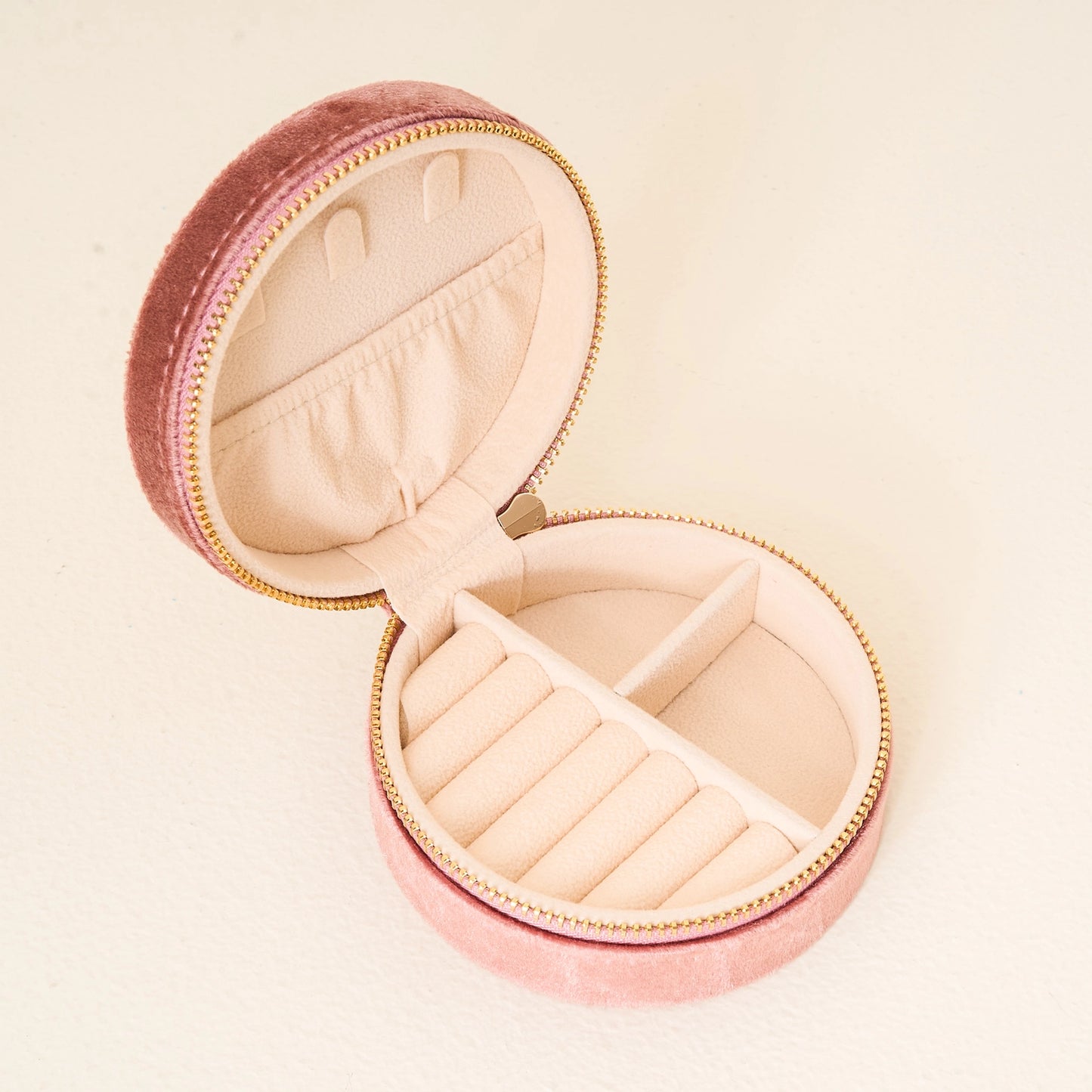 Round Velvet Jewelry Case Rose