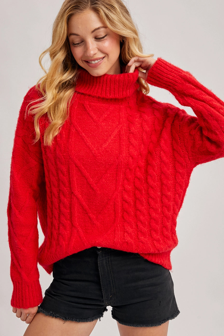 Ruby Turtleneck Cable Knit Scallop Hem Sweater S/M