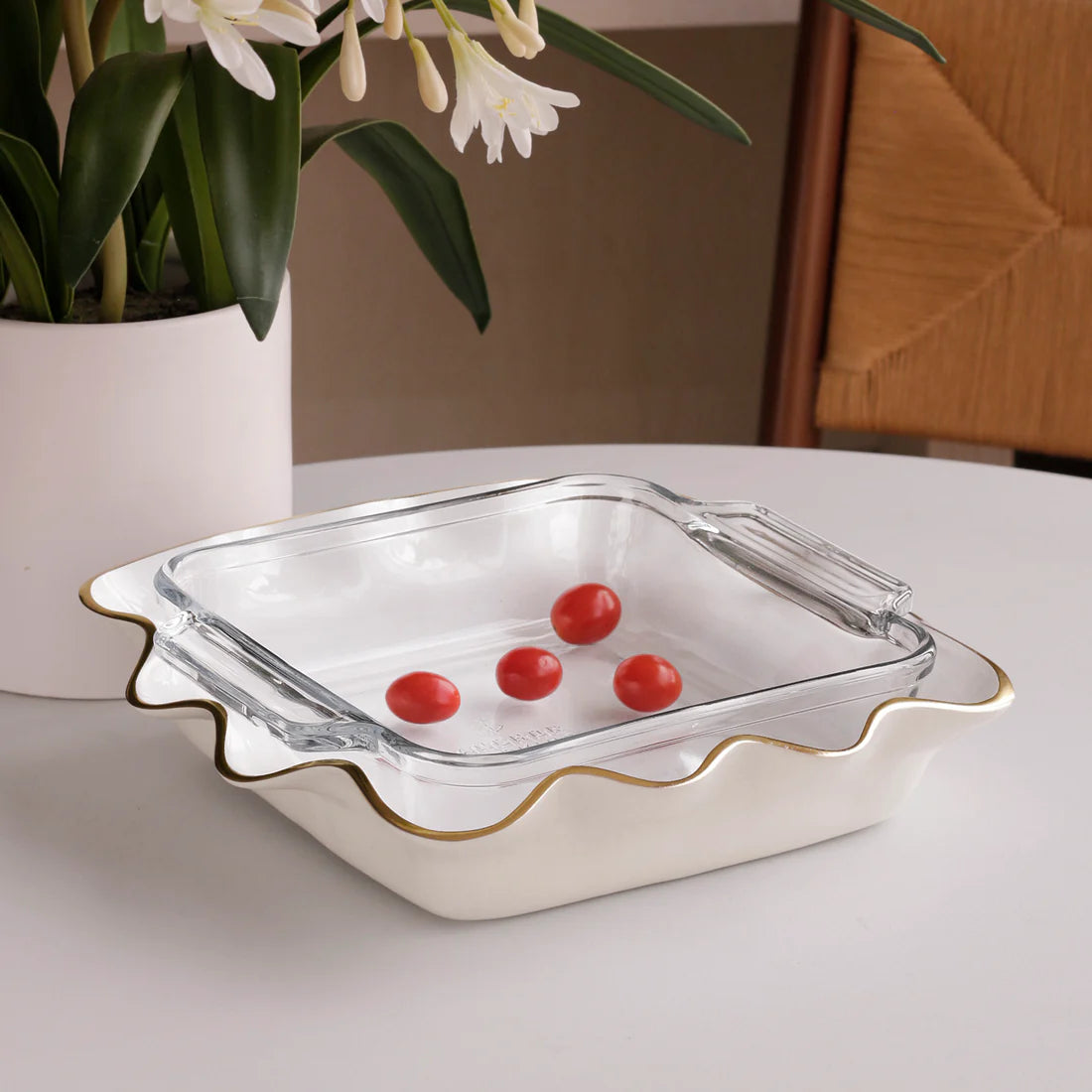 Beatriz Ball ENCANTO Carola Square Casserole Holder Cream & White