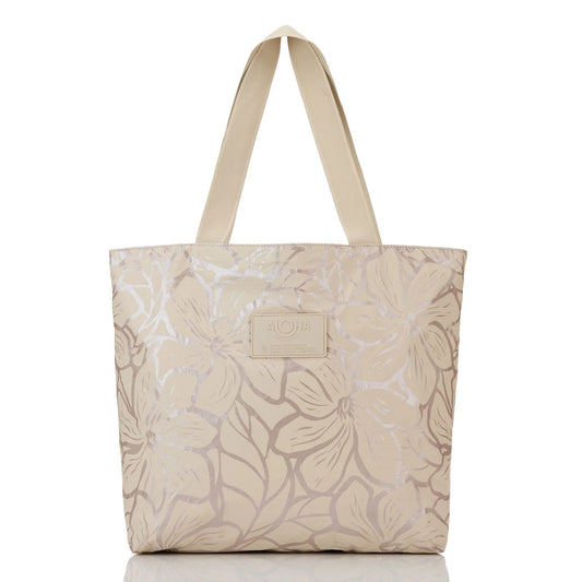 Aloha Collection Backyard Day Tripper Oyster on Sandstone