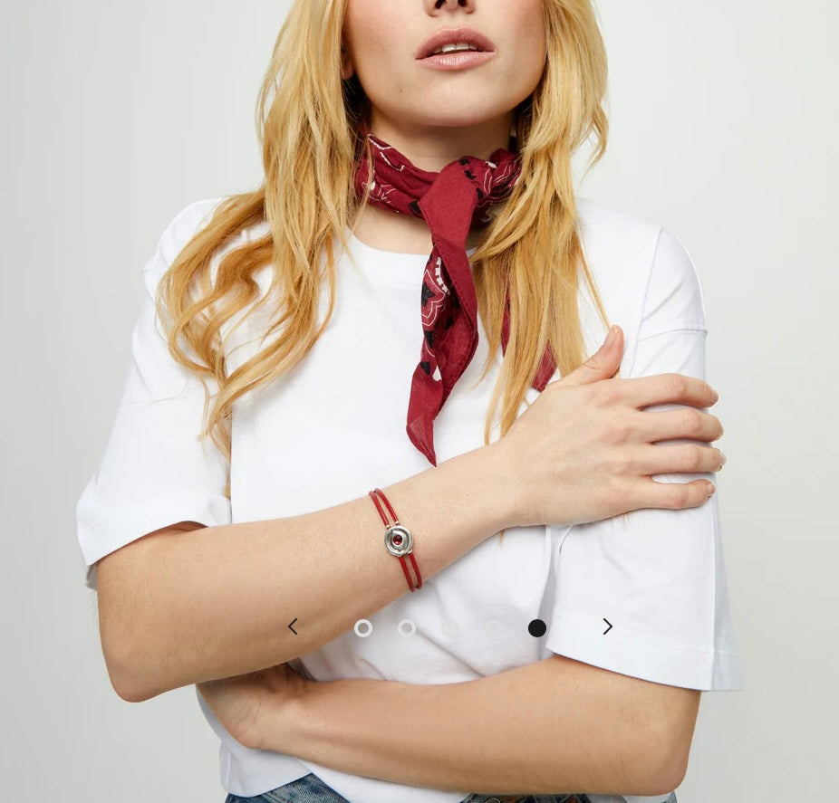 UNO de 50 Ser Intuitiva Red Bracelet