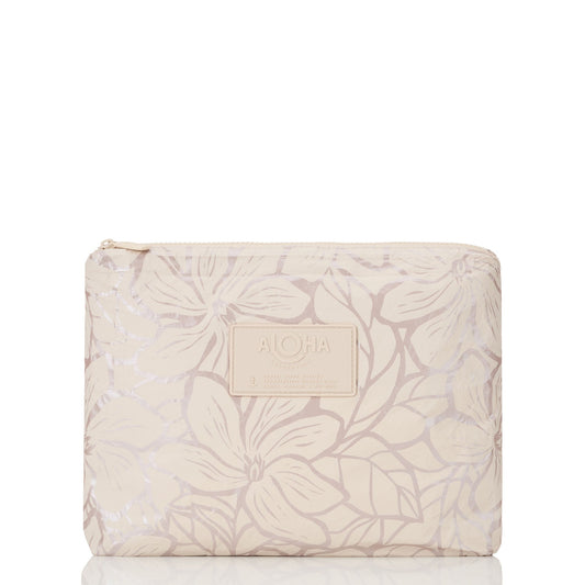 Aloha Collection Backyard Mid Pouch Oyster on Sandstone