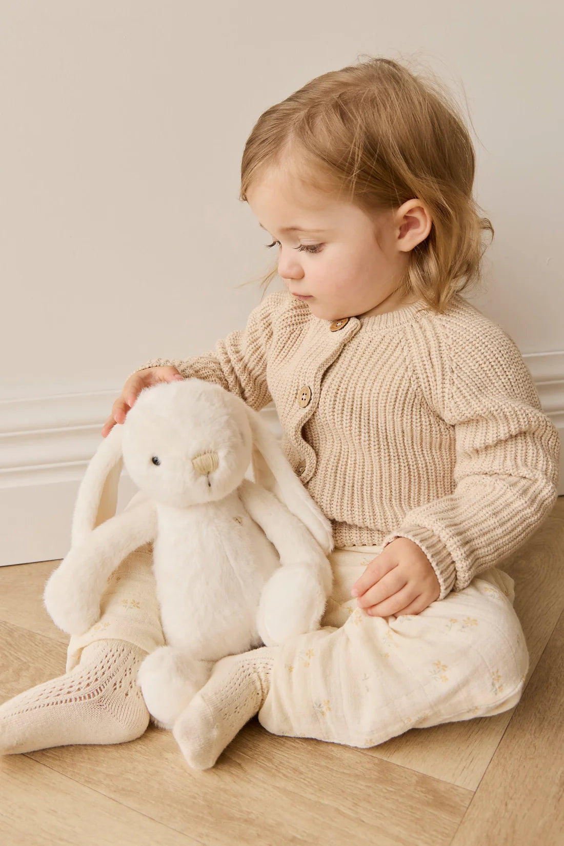 Penelope Snuggle Bunny Marshmallow