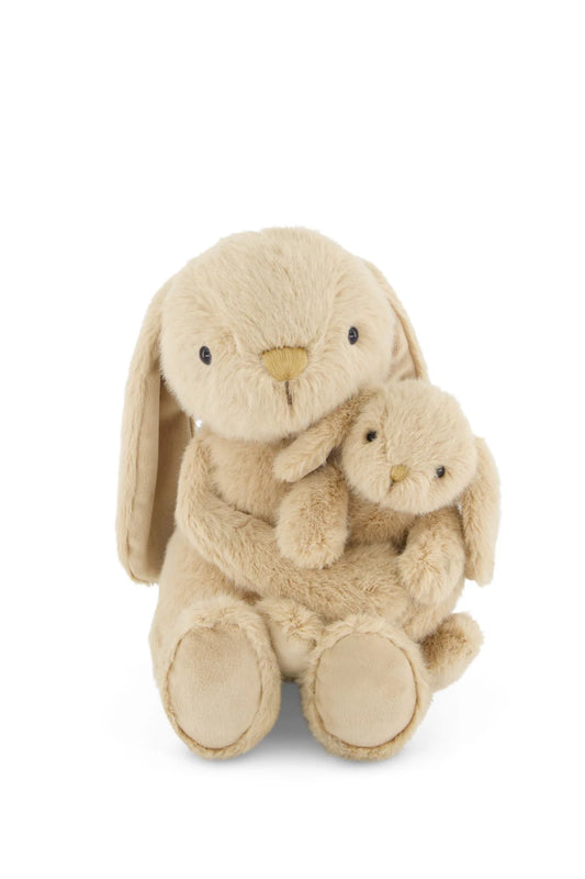 Frankie the Hugging Bunny Caramel