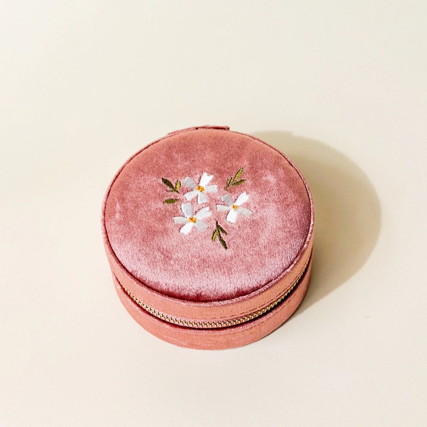 Round Velvet Jewelry Case Rose