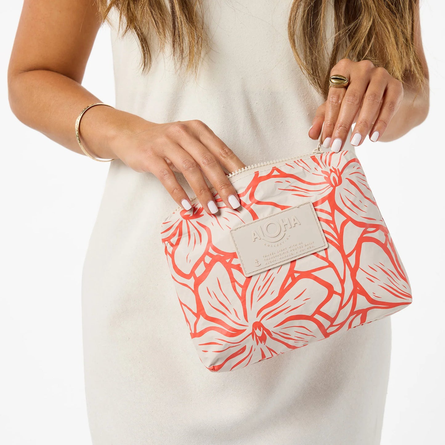 Aloha Collection Backyard Small Pouch Red Haute on Sandstone