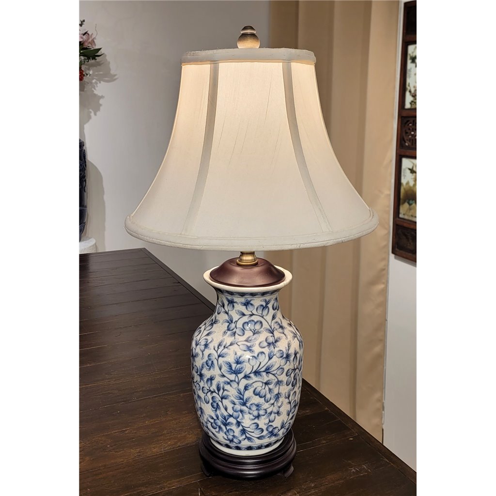 Blue and White Filigree Lamp