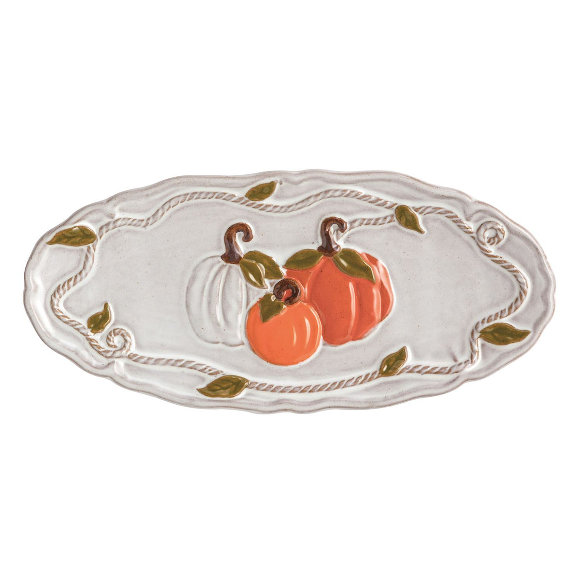 Decorative plate with 3 pumpkins and leaves on a white background