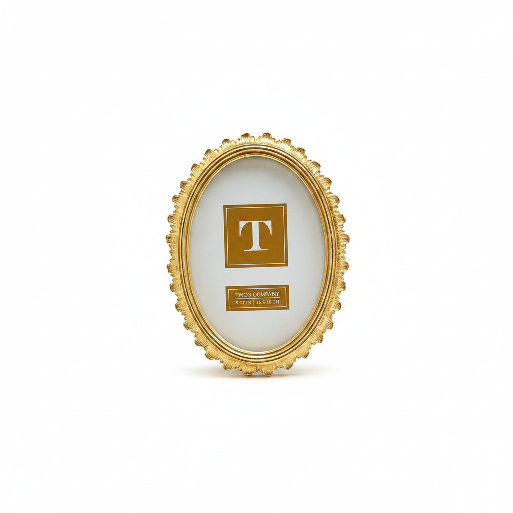 Oval gold falcate picture frame