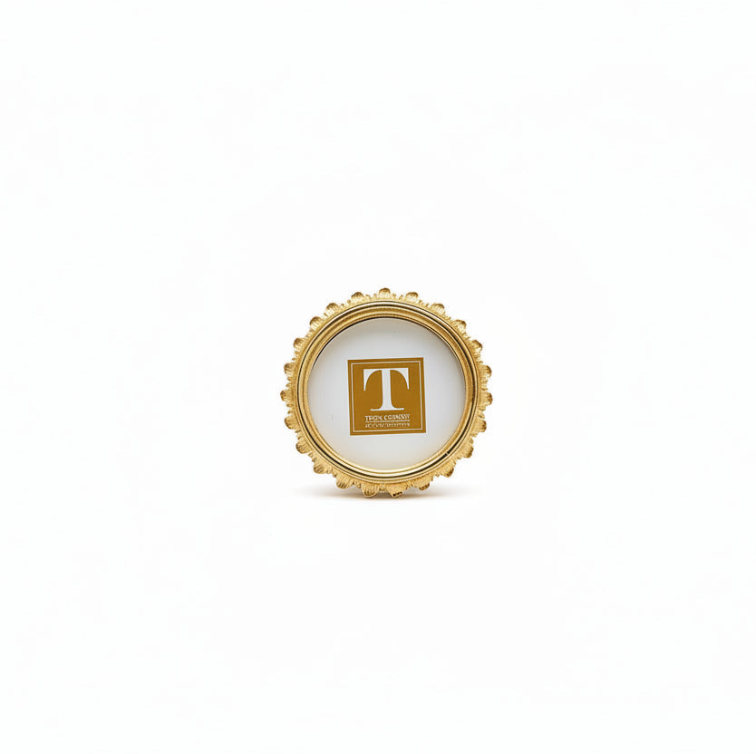 gold round falcate picture frame