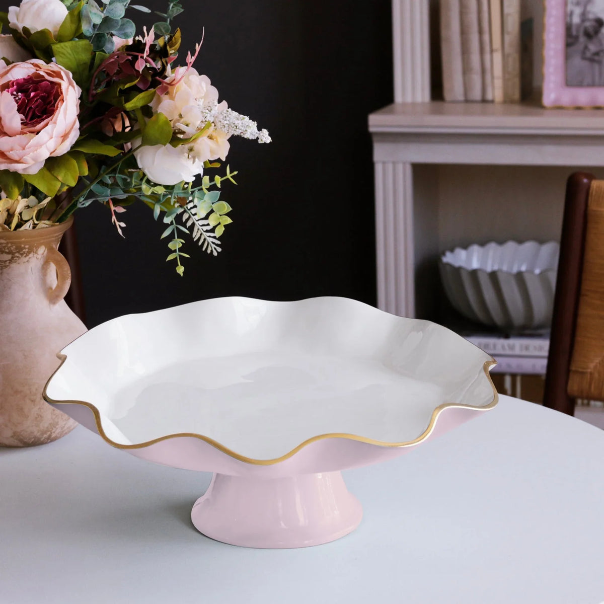Beatriz Ball Encanto Carola Pedestal Cake Plate (Camellia & White)