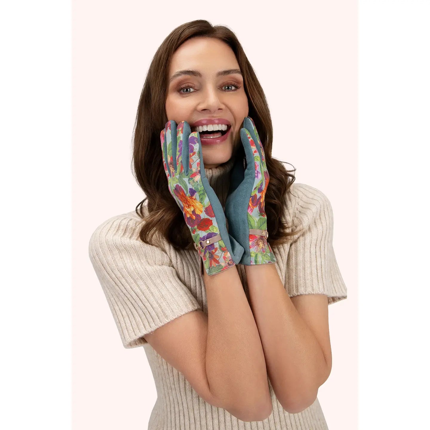 Kylie Gloves Ice Blue Floral
