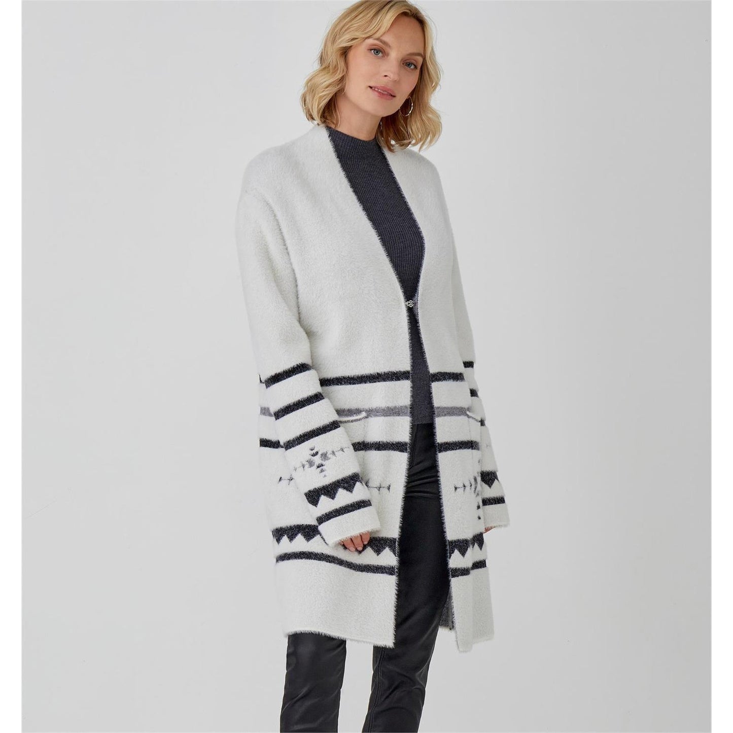 Charlie Paige Knit Open Front White Coatigan