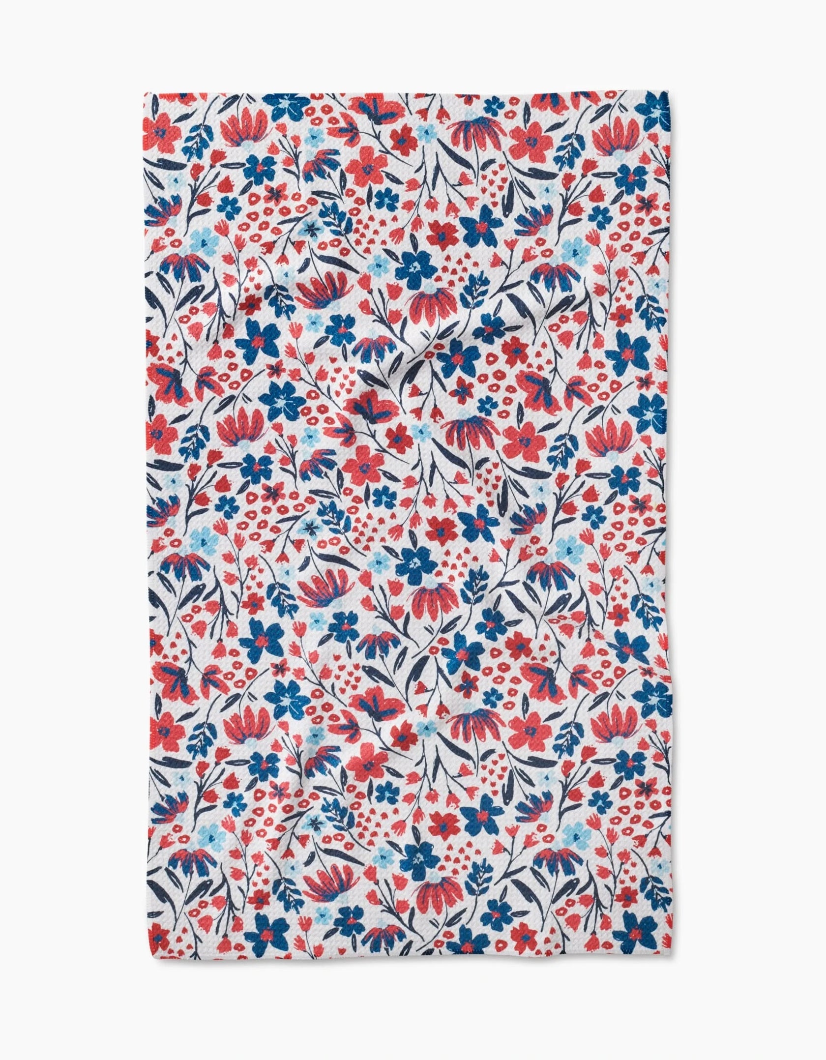 geometry, geoweave, kitchen towel, dish cloth, dishcloth, kitchen, tea towel, cleaning, red, white, blue, summer bloom, patiotic, Americana, America, Red flowers, blue flowers, floral