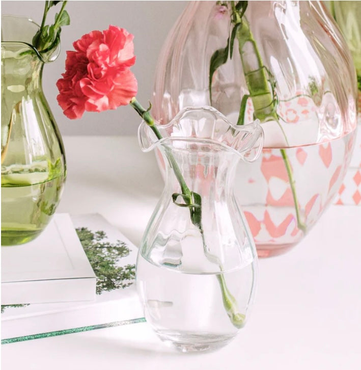 Vietri Hibiscus Clear Fluted Vertical Vase Small