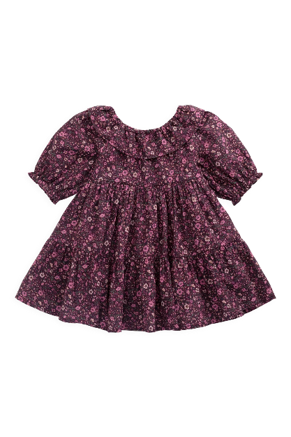 Delicate Flora Fig floral print dress with 
Sweet flutter sleeve detailing.