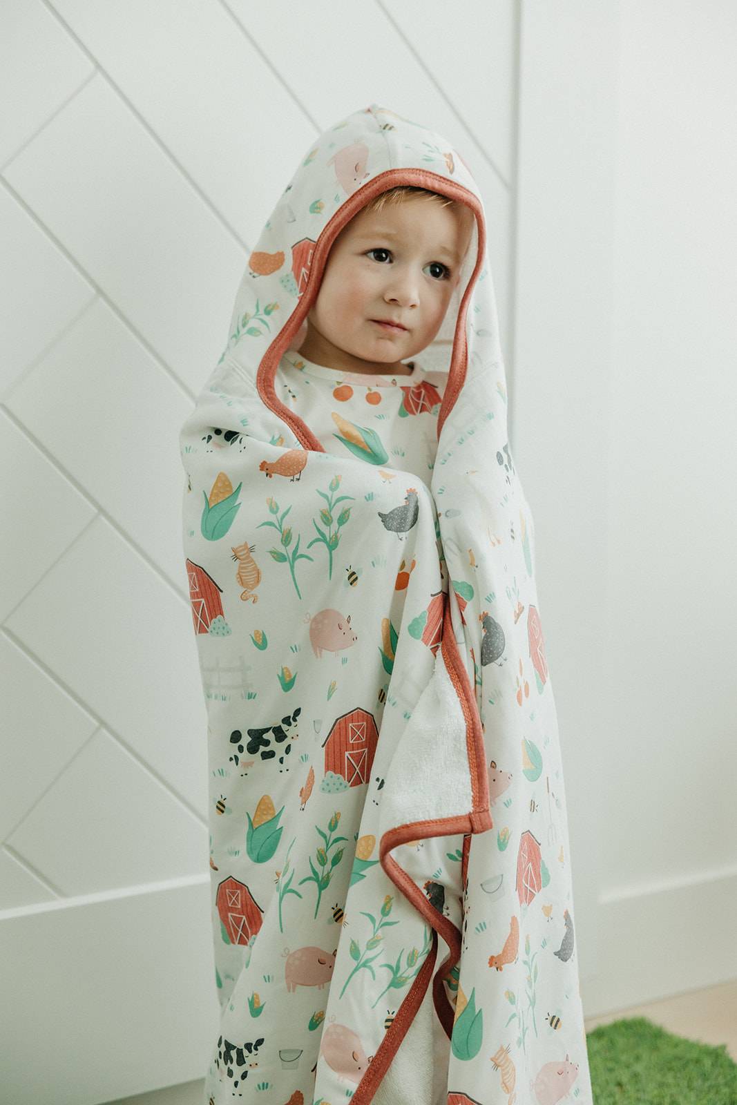 Copper Pearl Farmstead Big Kid Hooded Towel