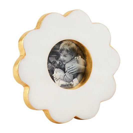 Mudpie Circle Scallop Marble Frame