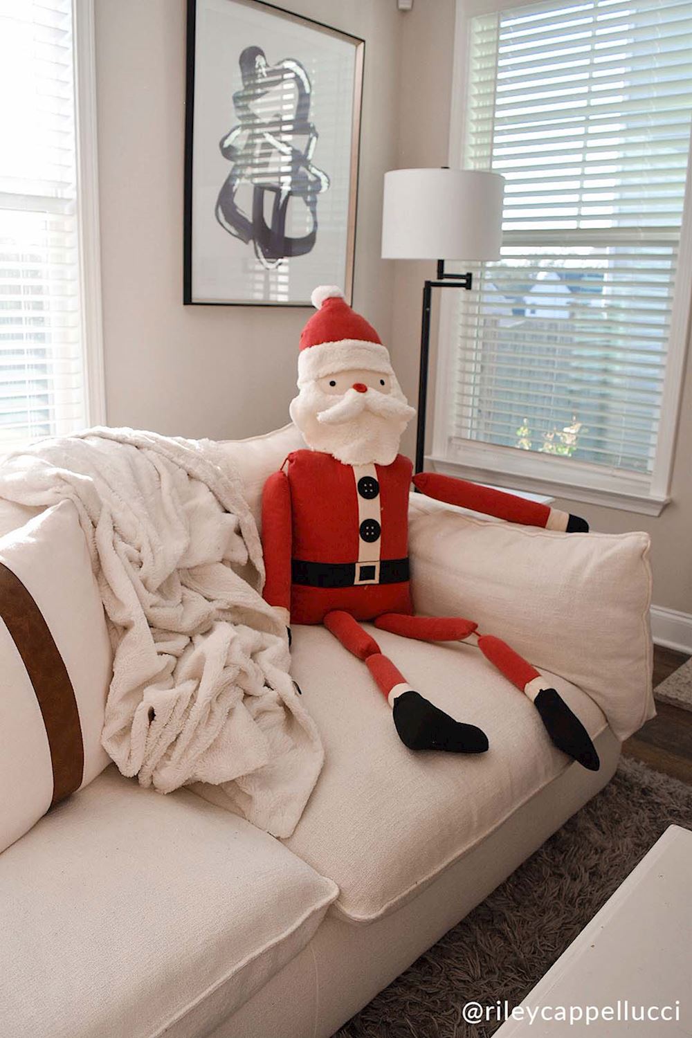 Mudpie Stuffed Santa Sitter