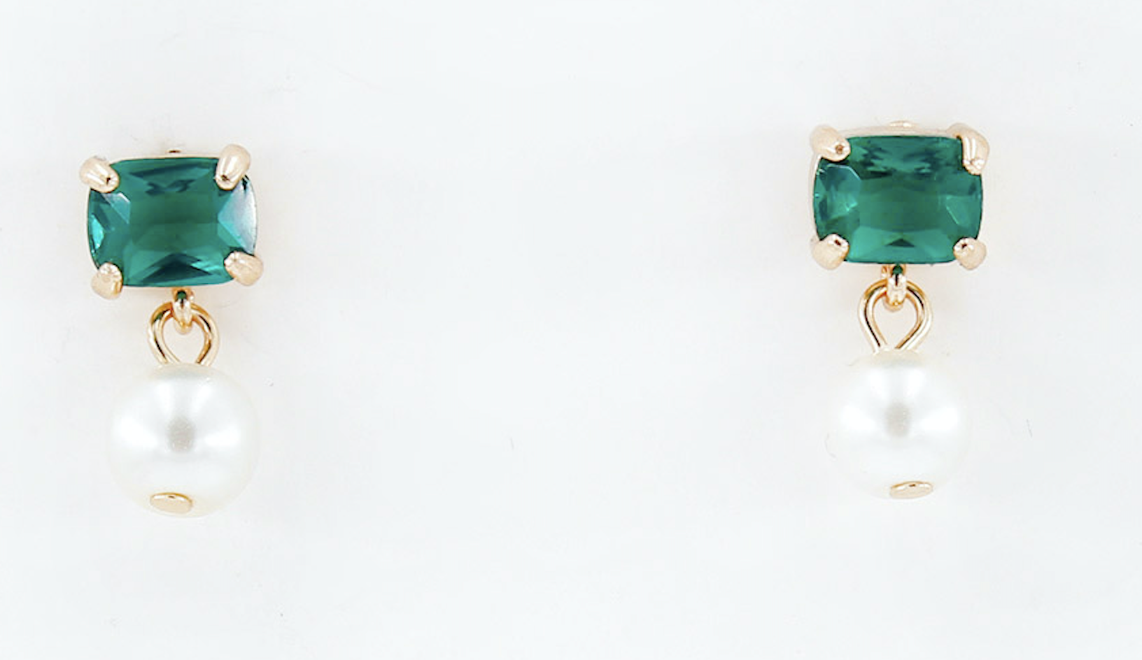 Meghan Browne ODIE-EM dangle earrings with emerald green stone with a drop dangle pearl