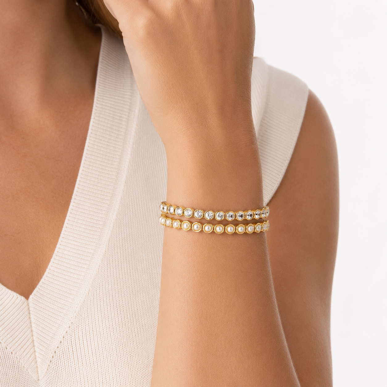 Meghan Browne Morgan Series Gold Stretch Bracelet