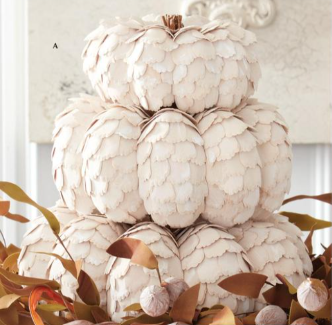 Scalloped Wood Chip Pumpkin