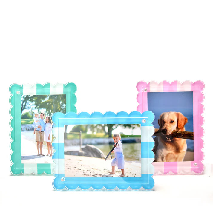 Tara Wilson Scallop Frame Turquoise & White Stripe