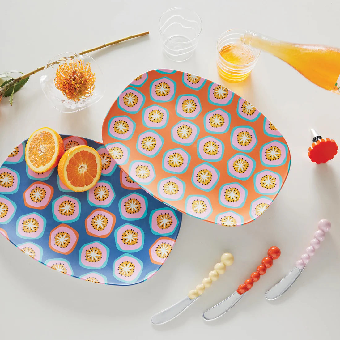 Mariposa Pearled Yellow Spreader