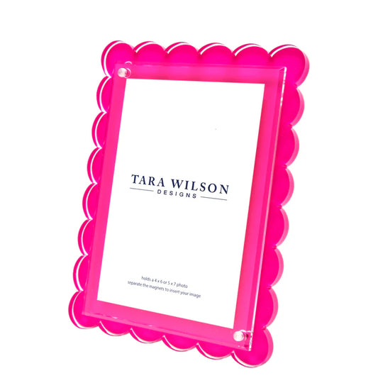 Tara Wilson Scallop Frame Pink