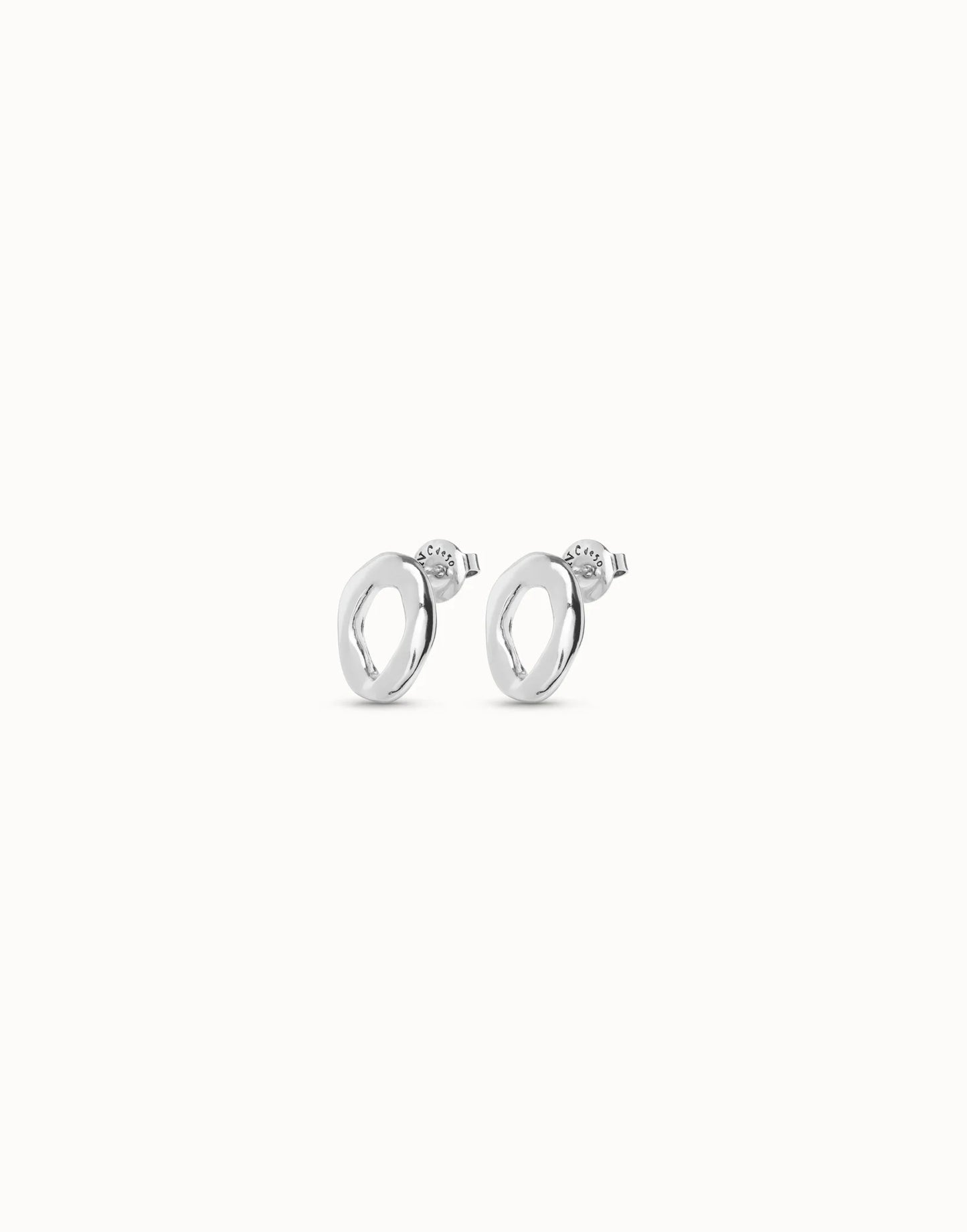 UNOde50 Joy of Living Oval Link Shape Stud Silver Earrings side view with back clasps  on white background