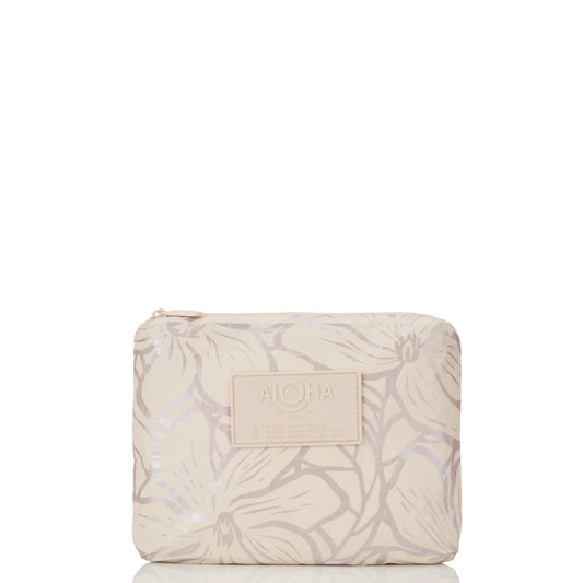Aloha Collection Backyard Small Pouch Oyster on Sandstone